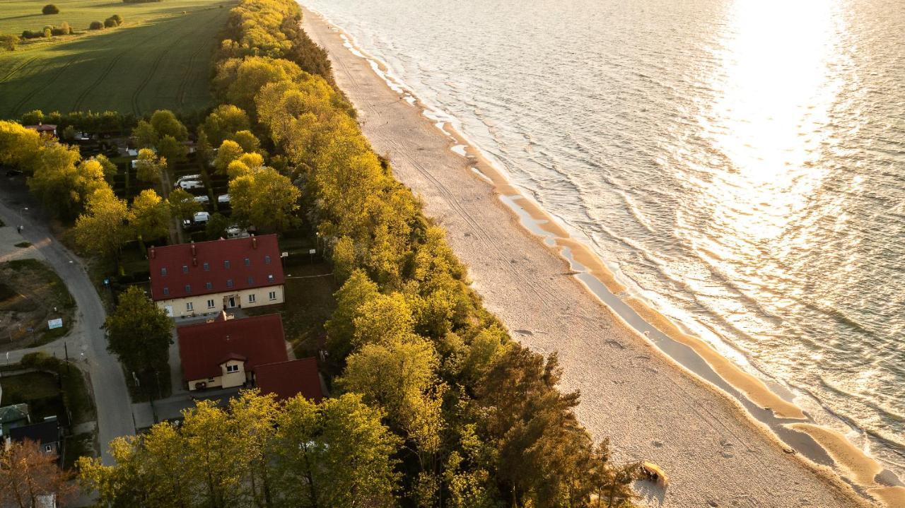 Nad Brzegiem Baltyku Hotel Сърбиново Екстериор снимка