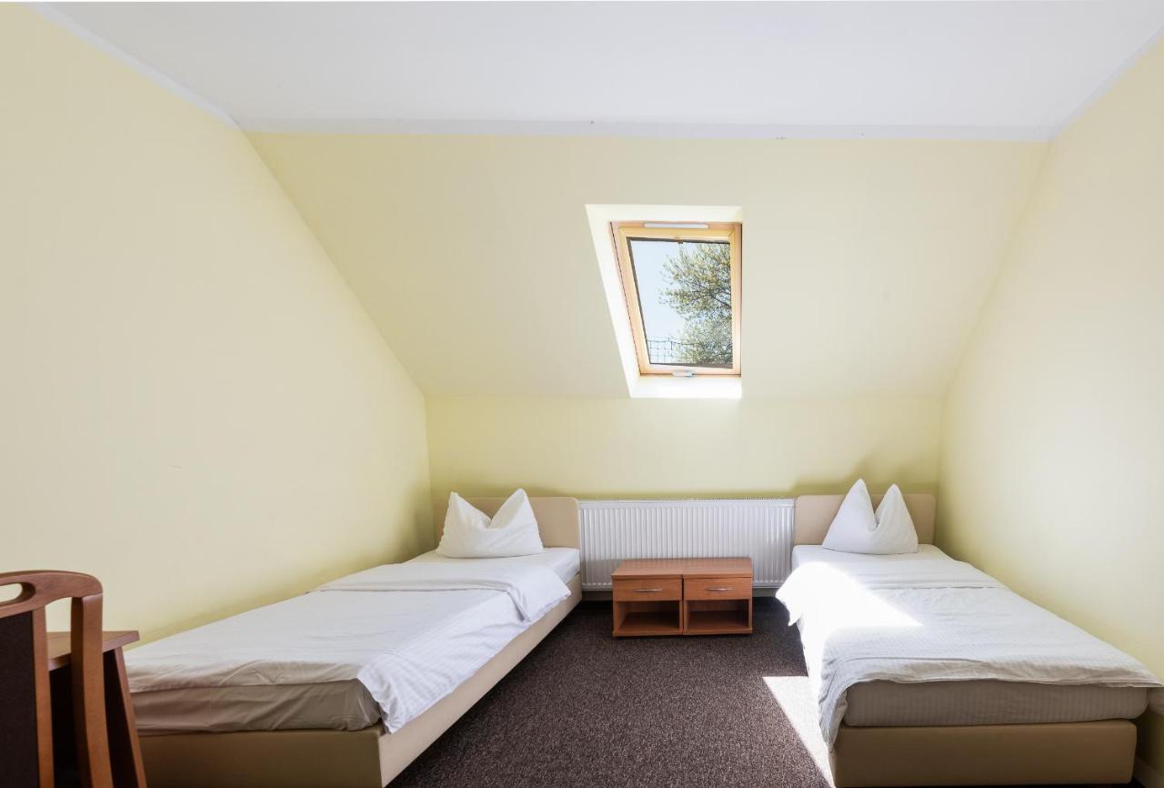 Nad Brzegiem Baltyku Hotel Сърбиново Екстериор снимка